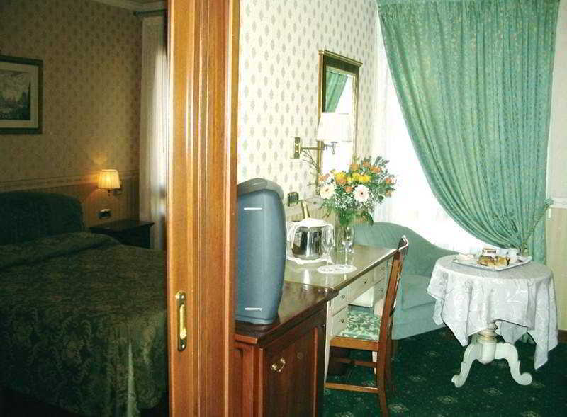 Grand Hotel Gianicolo Rzym Pokój zdjęcie